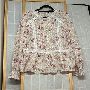 Alice Blue Floral Lace Trim Blouse.